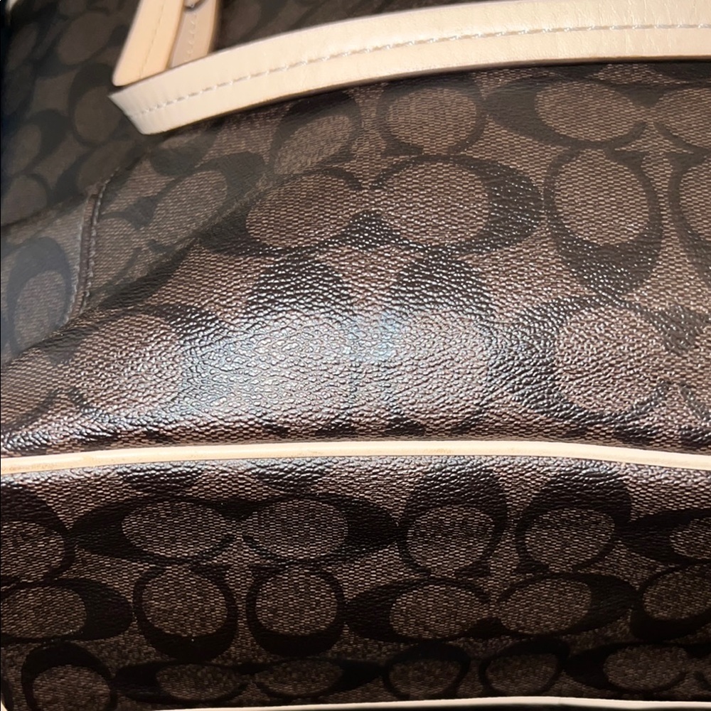 Coach Black and Tan Women's Bag - Picture 4 of 6